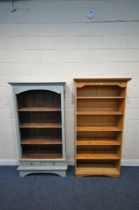 A MODERN PINE OPEN BOOKCASE, with five adjustable shelves, width 95cm x depth 36cm x height 186cm,