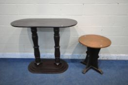 A 20TH CENTURY OAK OVAL POSEUR PUB TABLE, with twin turned supports, on a stepped base, width