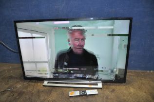 A TOSHIBA 40L3863DB 40in SMART TV with remote (PAT pass and working)