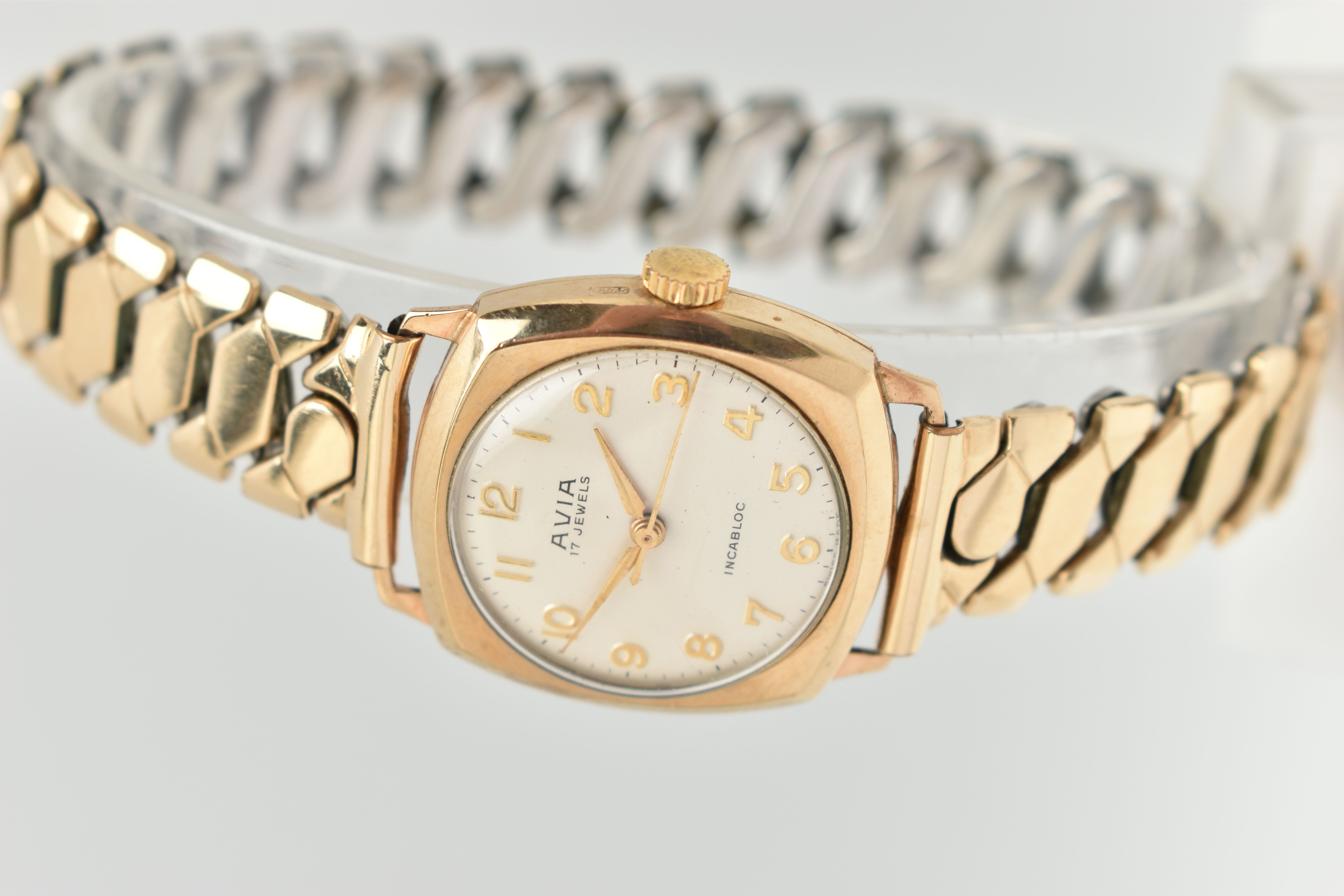 A 9CT GOLD 'AVIA' WRISTWATCH, manual wind, round silver dial signed 'Avia 17 Jewels, Incabloc', - Image 3 of 6