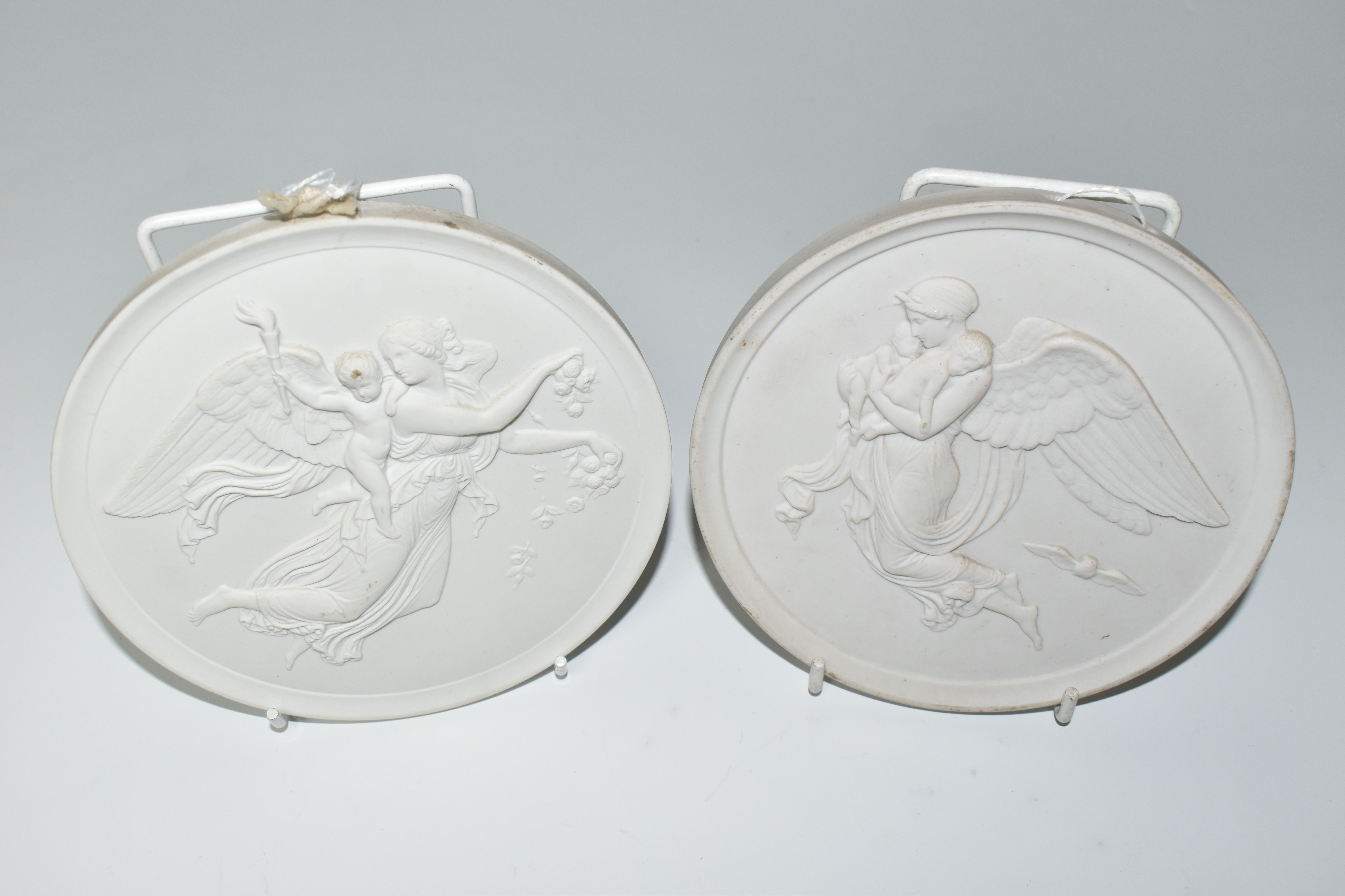 TWO ROYAL COPENHAGEN CIRCULAR BISQUE PLAQUES, depicting angels and cherubs, one bearing painted - Image 5 of 9