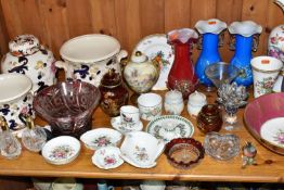 A GROUP OF CERAMICS AND GLASS WARE, to include two Mason's Mandalay planters and a large ginger jar,