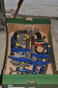 ONE TRAY CONTAING A PAIR OF DRAPER SASH CRAMPS 186cm long, two Carver clamps, six G clamps by