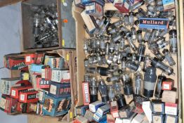 A QUANTITY OF ASSORTED BOXED AND UNBOXED VALVES, boxed examples by Mazda, Mullard, Marconi, Ediswan,