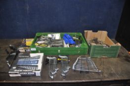 TWO TRAYS CONTAINING MODERN AND VINTAGE SPANNERS including Elora, Gedore, Garrington, Workzone etc