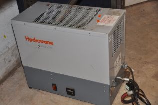 A HYDROVANE SERIES 2 COMPRESSOR working pressure 11bar, width 45cm x depth 2cm x height 46cm (PAT