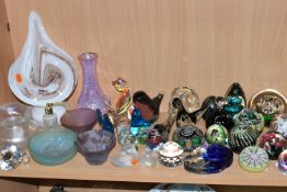 A COLLECTION OF PAPERWEIGHTS AND OTHER DECORATIVE GLASS WARES, to include paperweights by