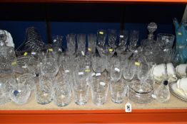 A SET OF FIVE 'THE CUNARD STEAM SHIP COMPANY LIMITED' CUT GLASS WHISKY TUMBLERS AND A QUANTITY OF