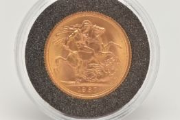 A QUEEN ELIZABETH II FULL GOLD BULLION SOVEREIGN COIN 1967, mintage 5,000,000, .916 fine, 7.98 gram,