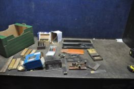 A TRAY CONTAINING TEST EQUIPMENT, TOOLS AND VINTAGE COLLECTABLES including a Somet angle square in