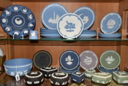 A LARGE COLLECTION OF WEDGWOOD JASPERWARE CHRISTMAS PLATES AND GIFTWARE, comprising fourteen