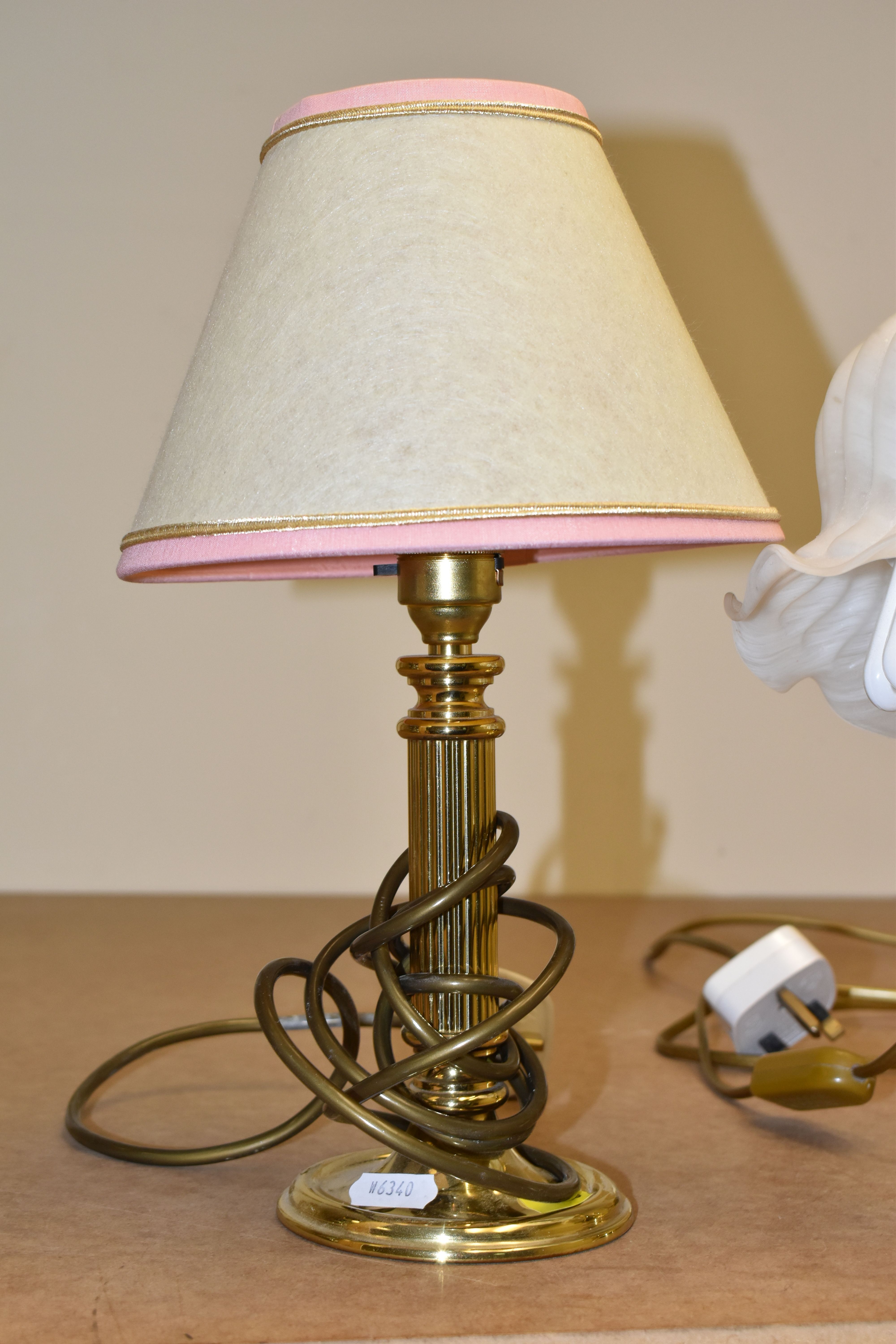 A GROUP OF TABLE LAMPS, to include a pair of 'Tiffany' style lamps with coloured plastic shades, a - Image 2 of 6