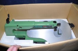 A BOXED AND UNUSED REXON SS-16SA SCROLL SAW