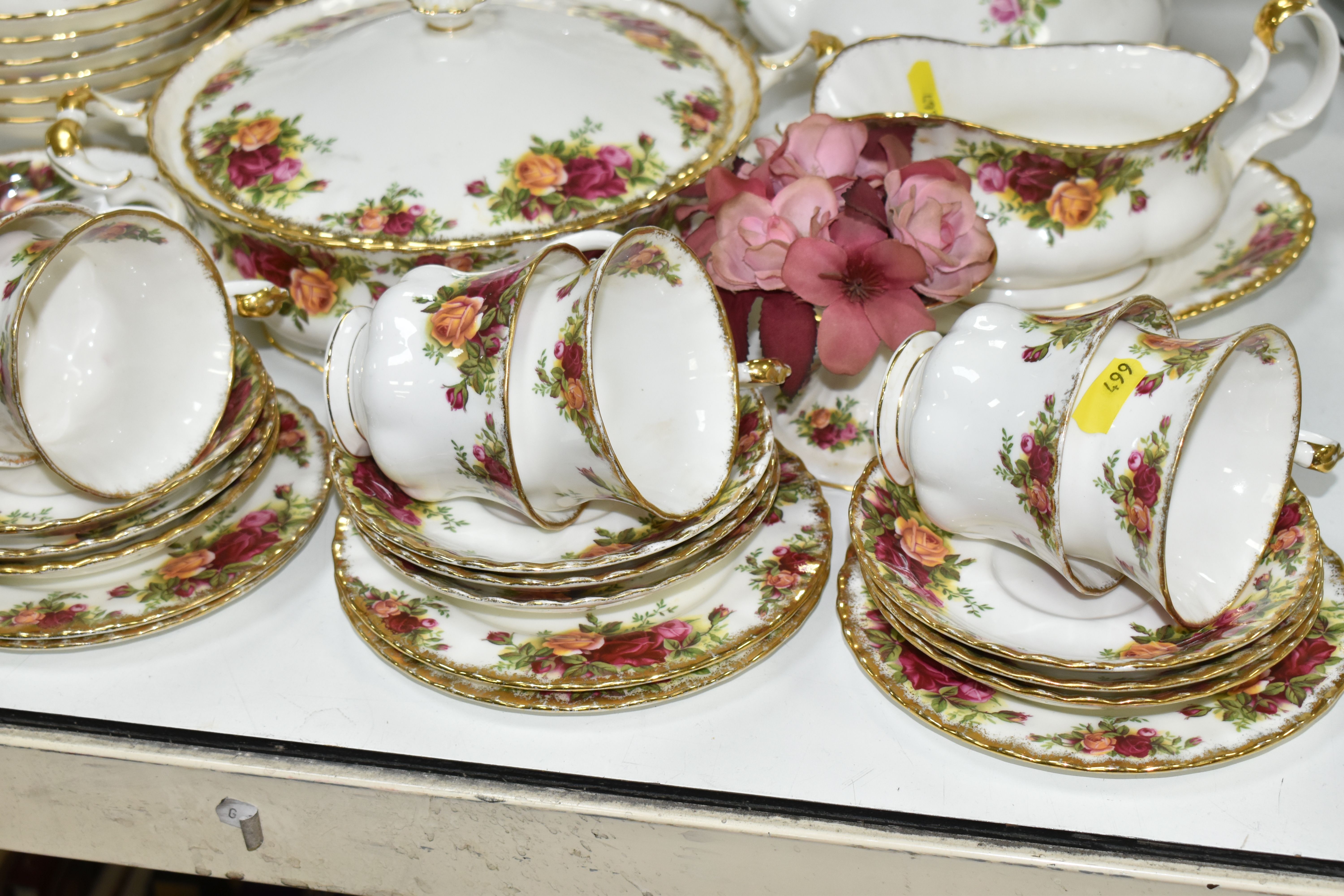 A QUANTITY OF ROYAL ALBERT 'OLD COUNTRY ROSES' PATTERN DINNERWARE, comprising a large meat plate, - Image 2 of 7