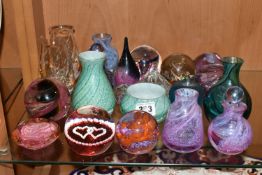 A COLLECTION OF CAITHNESS GLASS PAPERWEIGHTS AND GLASSWARE, comprising 'Momentum', a 'Luckenbooth'