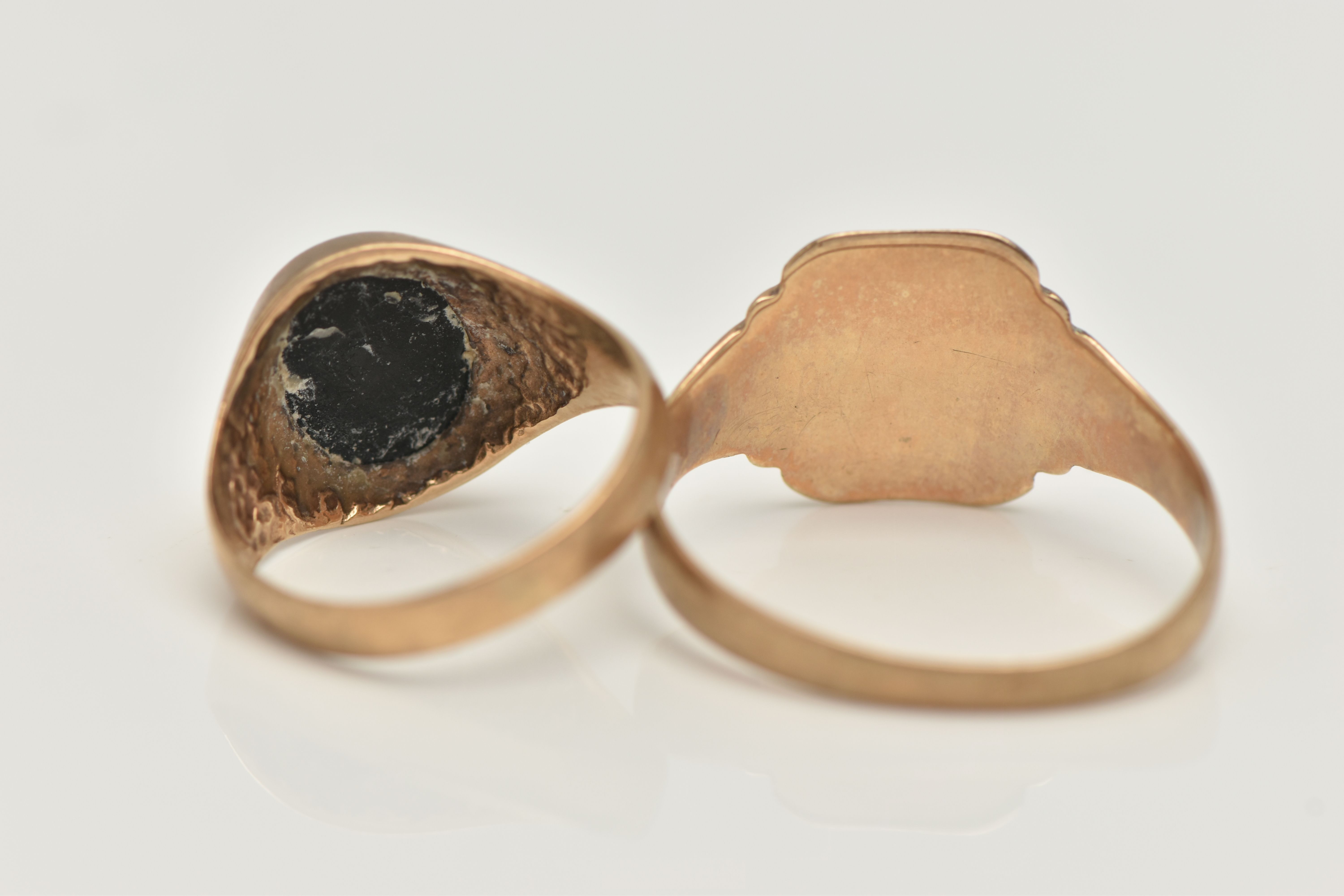 TWO SIGNET RINGS, the first a 9ct gold ring with central oval onyx panel, 9ct hallmark, ring size K, - Image 4 of 4