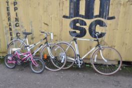 A SCOTTS SUCCESS GENTS BIKE with 5 speed Sachs gears, 23in frame, a Scott's Success ladies bike (