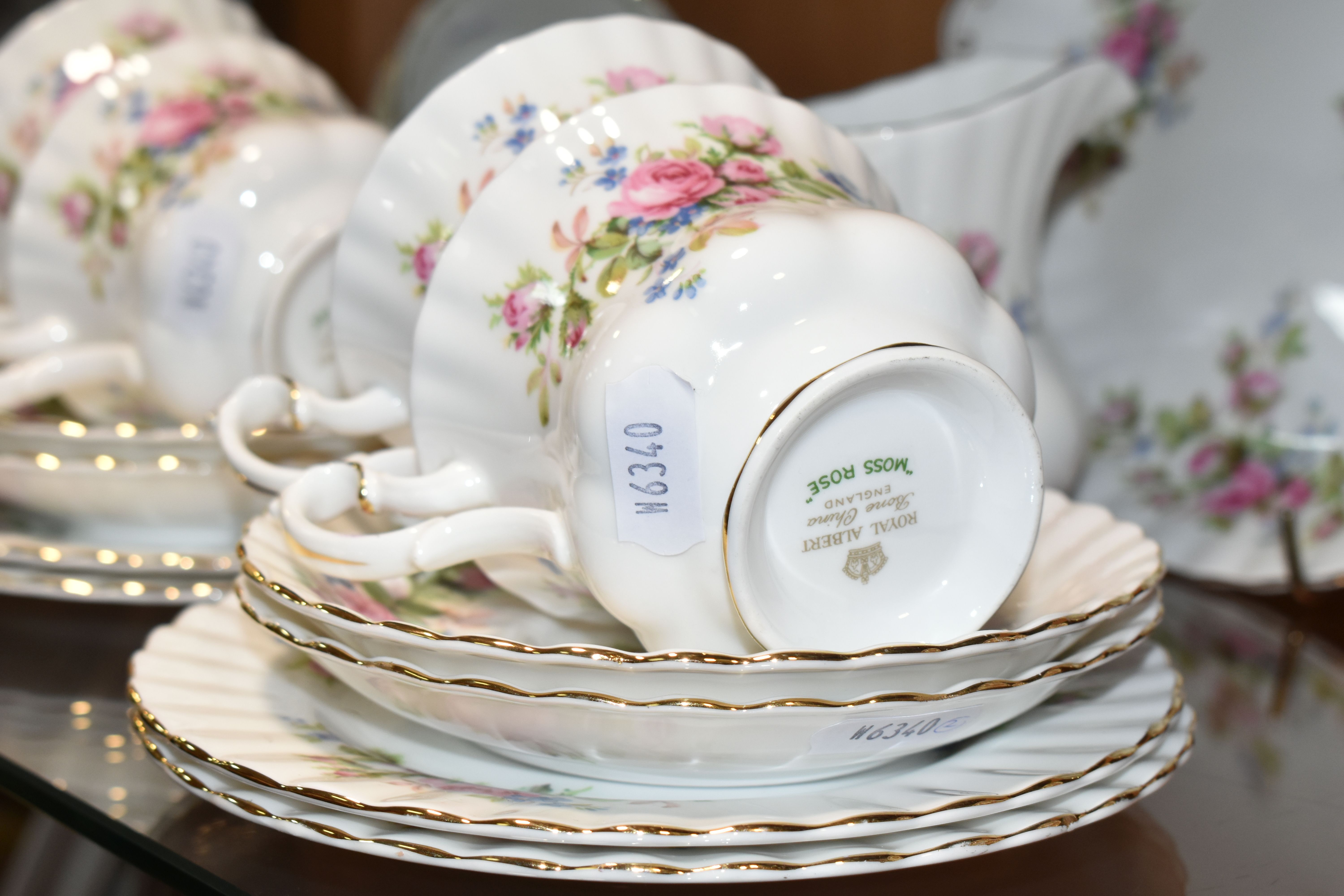 A GROUP OF ROYAL ALBERT 'MOSS ROSE' PATTERN TEA WARE, comprising a milk jug, sugar bowl, cake plate, - Image 2 of 7