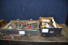 THREE TRAYS CONTAINING HAND TOOLS including blacksmithing tongue, ladles, hammers, hacksaws and