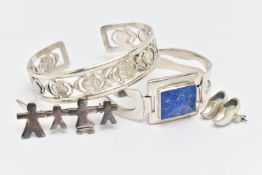 A SMALL ASSORTMENT OF WHITE METAL JEWELLERY, to include a scarab cuff bangle, a bangle set with