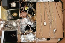 A BOX OF SILVER AND WHITE METAL JEWELLERY, to include a heavy silver Byzantine chain necklace,