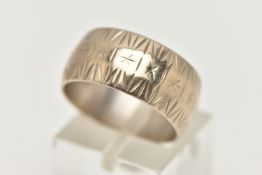 A 9CT WHITE GOLD BAND RING, with engraved decoration to the wide band, 9ct hallmark, width 9mm, ring