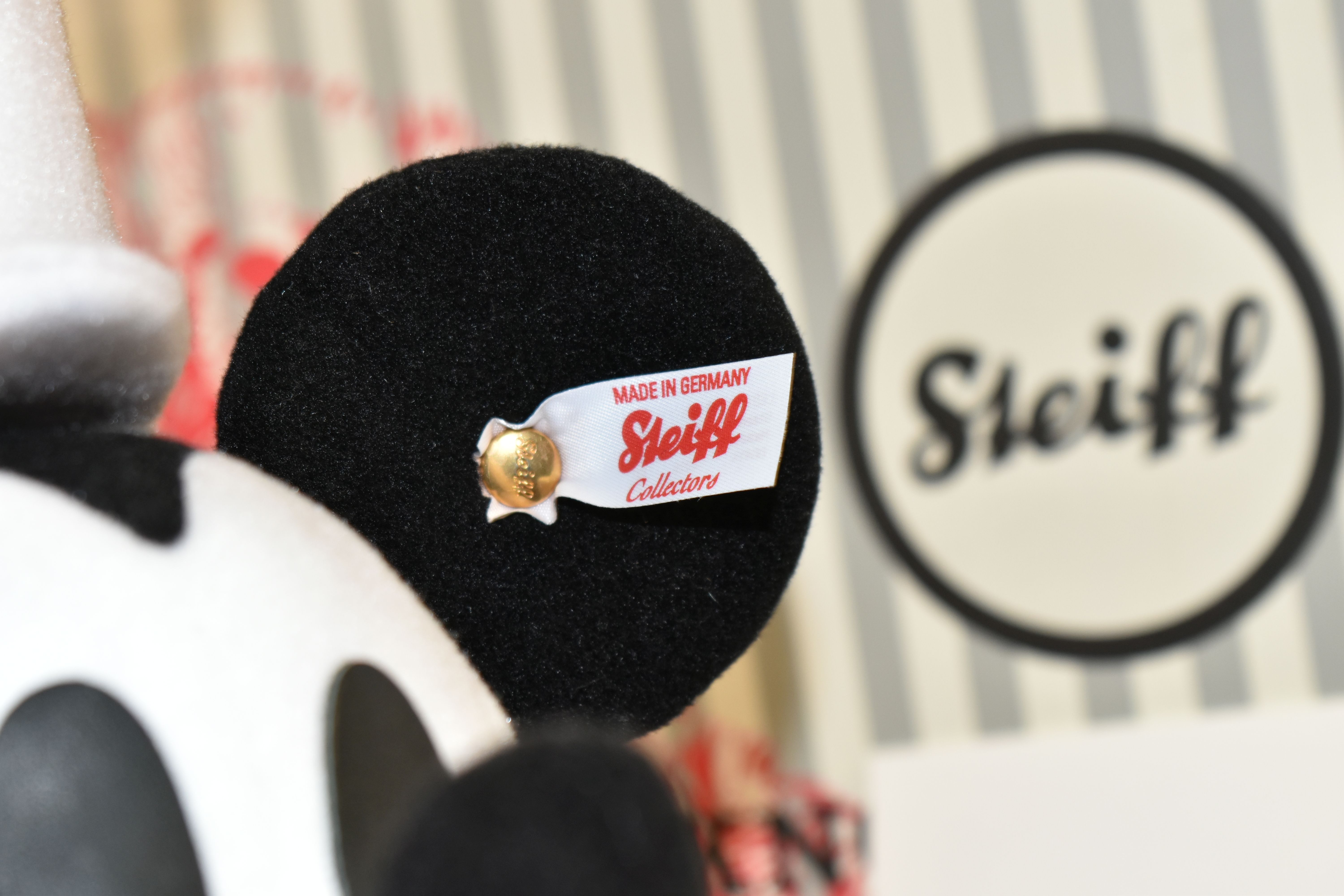 A BOXED LIMITED EDITION STEIFF DISNEY MICKEY MOUSE 'STEAMBOAT WILLIE', with gold coloured ear button - Image 2 of 4