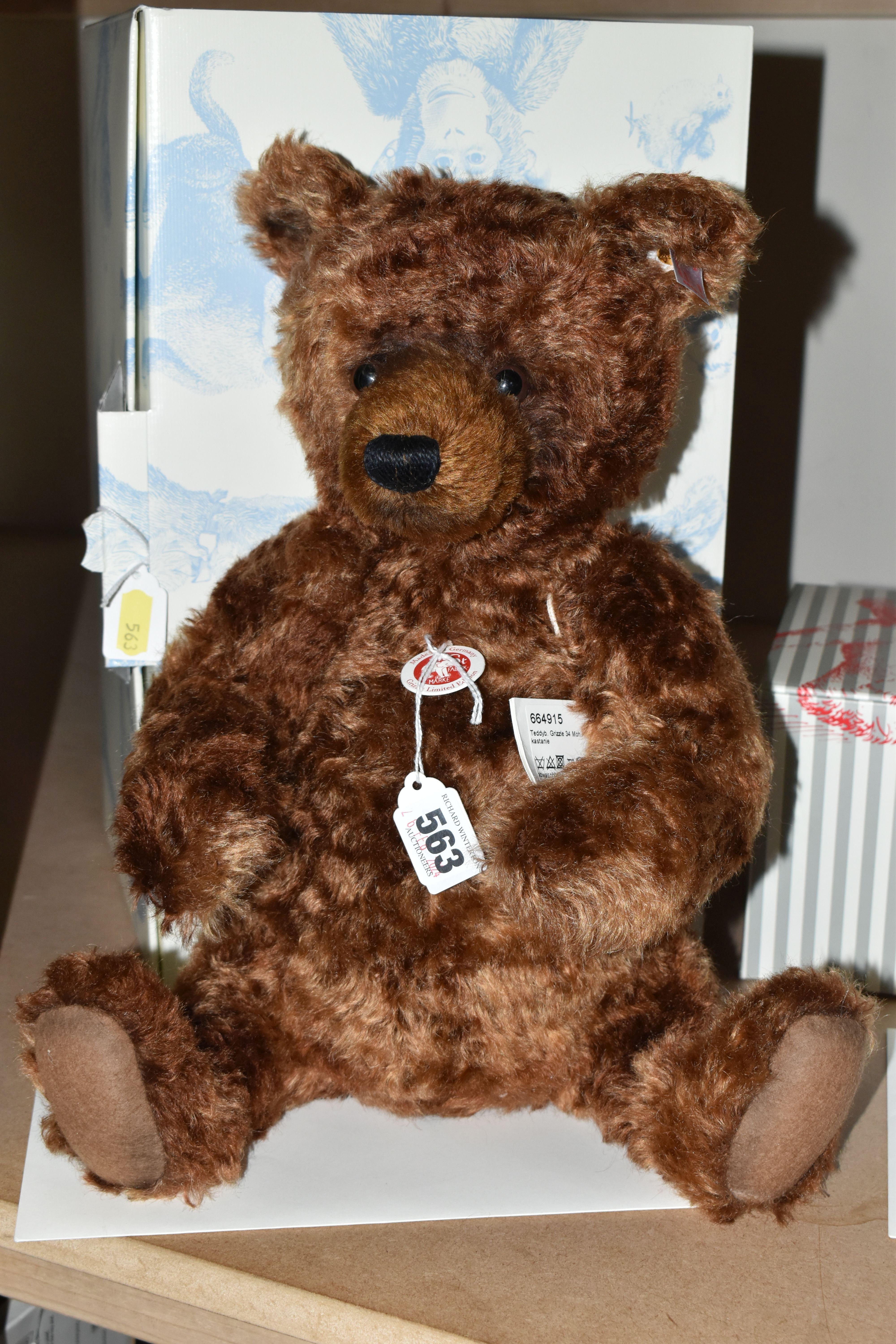 A BOXED LIMITED EDITION STEIFF BEAR 'GRIZZLE', no.664915, limited edition no.223/1500, chestnut