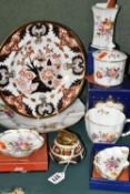 A GROUP OF ROYAL CROWN DERBY TEA AND GIFT WARES, comprising an Imari 1128 table lighter, an Imari