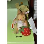 A BOXED STEIFF BEATRIX POTTER LIMITED EDITION 'TIMMIE WILLIE', the mouse character with alpaca and