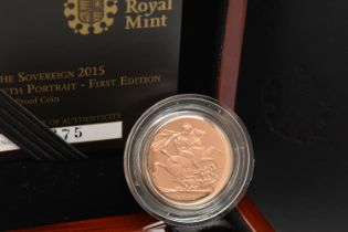 A BOXED ROYAL MINT FULL GOLD PROOF SOVEREIGN COIN 2015, fifth portrait first edition number 6375