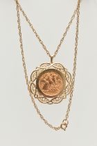 A HALF SOVEREIGN PENDANT IN YELLOW METAL WITH CHAIN, the half sovereign, dated 1982, within a