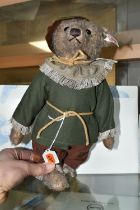 A BOXED STEIFF LIMITED EDITION SCARECROW TEDDY BEAR, no.682681, from the Wizard of Oz 2014 North