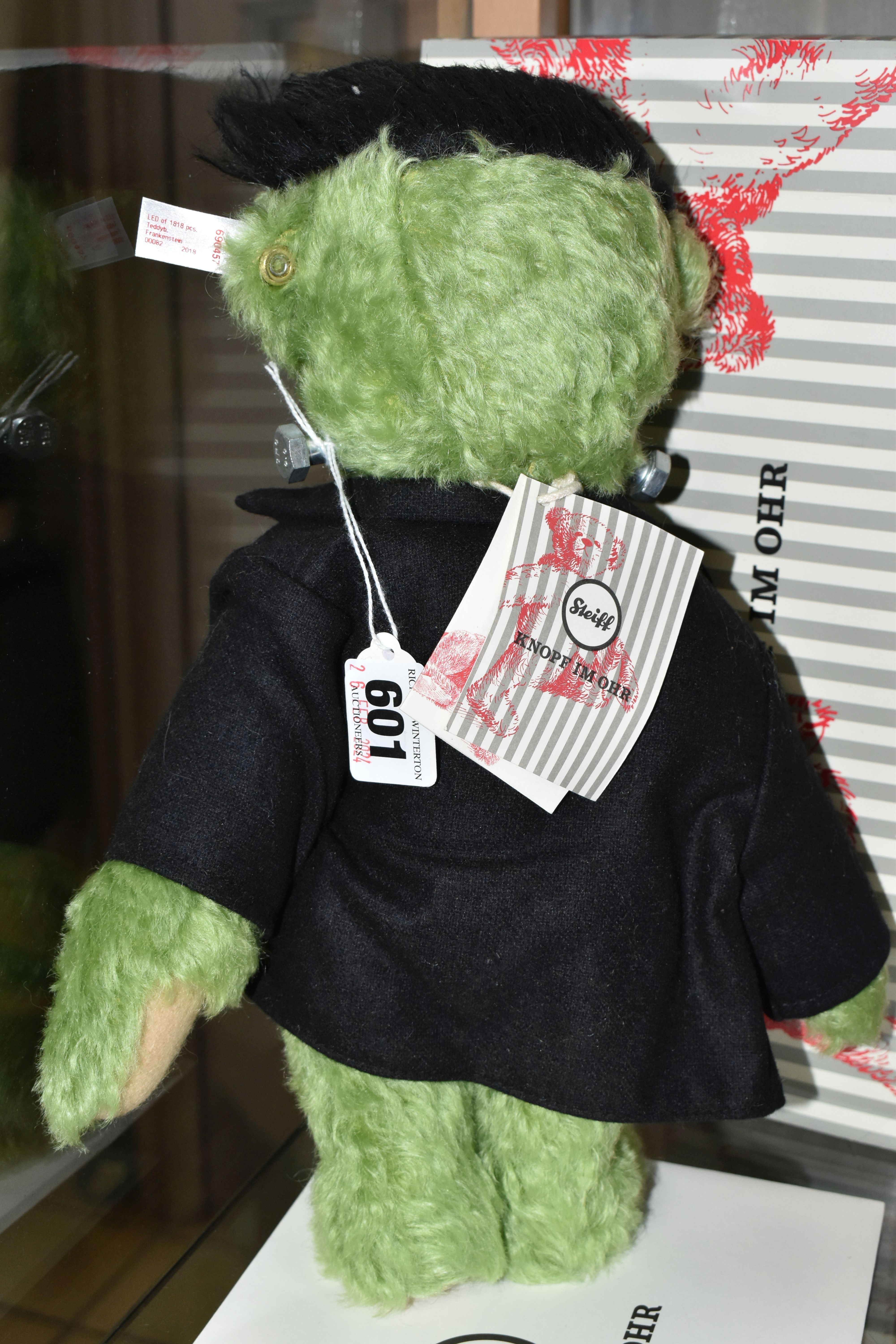 A BOXED STEIFF LIMITED EDITION 'FRANKENSTEIN', no.690457, limited edition no. 82/1818, green mohair, - Bild 3 aus 3