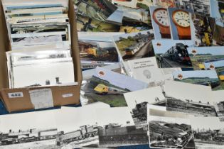 A QUANTITY OF ASSORTED RAILWAY POSTCARDS, approx. 700, majority are modern issues, mixture of colour