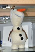 A BOXED STEIFF LIMITED EDITION DISNEY FROZEN 'OLAF', no.354571, limited edition no.803/2013, white