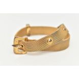 A GILT MESH BRACELET, yellow gilt metal mesh belt and buckle bracelet, unmarked, length 230mm (