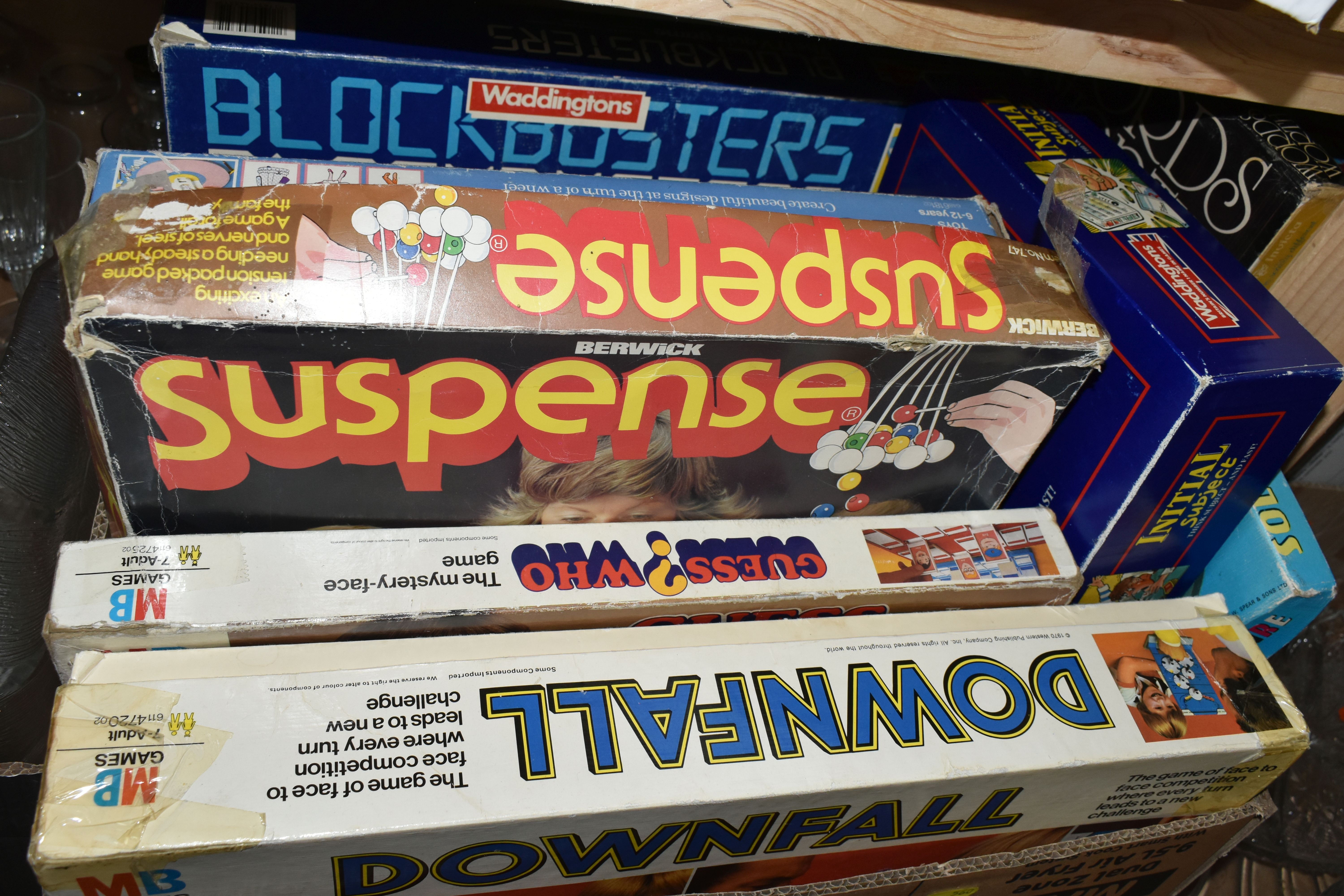 THREE BOXES OF BOARD GAMES AND TOYS, including Suspense, Downfall, Guess Who, Fashion Wheel, - Bild 3 aus 5