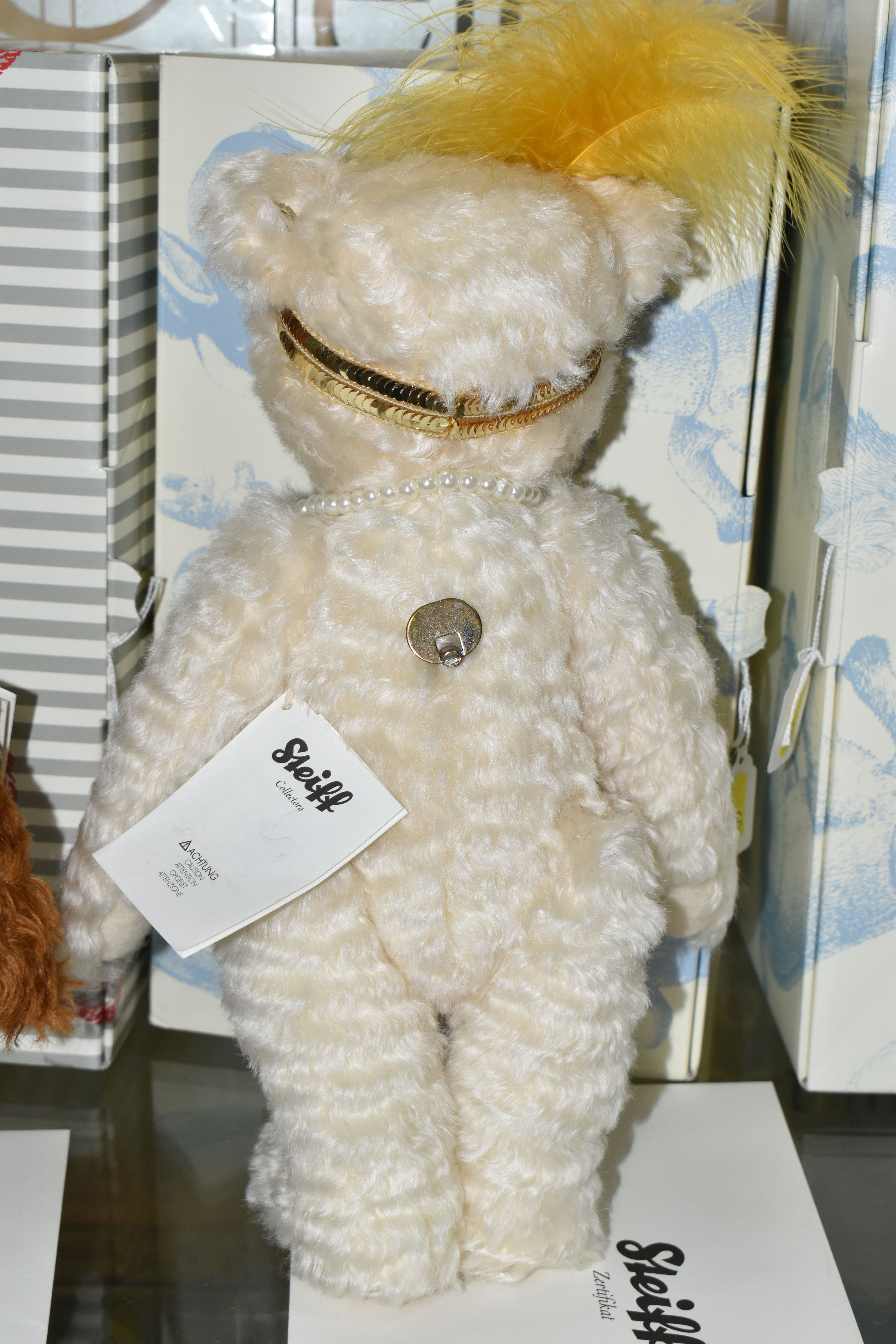 A BOXED STEIFF LIMITED EDITION 'CHARLESTON' TEDDY BEAR, no.682391, limited edition no. 285/1500, - Bild 3 aus 3