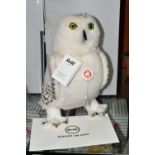 A BOXED LIMITED EDITION STEIFF 'HEDWIG' FROM 'HARRY POTTER', made from white alpaca, gold coloured