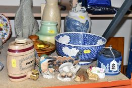 A SMALL SELECTION OF DECORATIVE CERAMICS ETC, to include a Irma Demianczyk storage jar with lid,