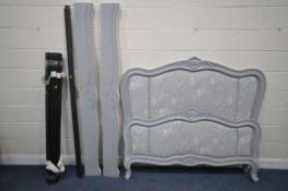 A GREY PAINTED FRENCH STYLE 5FT BEDSTEAD, with side rails, slats and central support beam (condition
