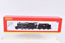 A BOXED OO GAUGE HORNBY MODEL RAILWAYS LOCOMOTIVE, Class 8F 2-8-0, no. 48151 in BR Black with Late