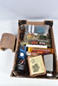 A QUANTITY OF ASSORTED OO GAUGE MODEL RAILWAY ITEMS, to include Hornby Dublo three rail track,