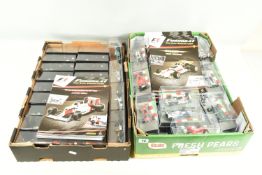 TWO TRAYS OF DISPLAYED FORMULA 1 CARS AND MATCHING FORMULA 1 THE CAR COLLECTION MAGAZINES, a