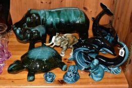 A COLLECTION OF POOLE POTTERY AND BLUE MOUNTAIN POTTERY ANIMALS, comprising a large Blue Mountain