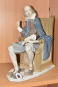 A LARGE LLADRO LIMITED EDITION FIGURINE, William Shakespeare, modelled by J.Ruiz, number 202,