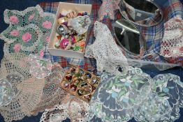 A BOX OF VINTAGE CHRISTMAS DECORATIONS, TEXTILES, ETC, to include approximately twenty vintage