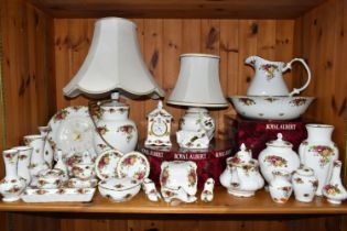 A GROUP OF ROYAL ALBERT 'OLD COUNTRY ROSES' GIFTWARE, comprising a mantel clock, height 17cm, two