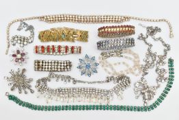 A BAG OF ASSORTED COSTUME JEWELLERY, to include a small selection of necklaces, bracelets and
